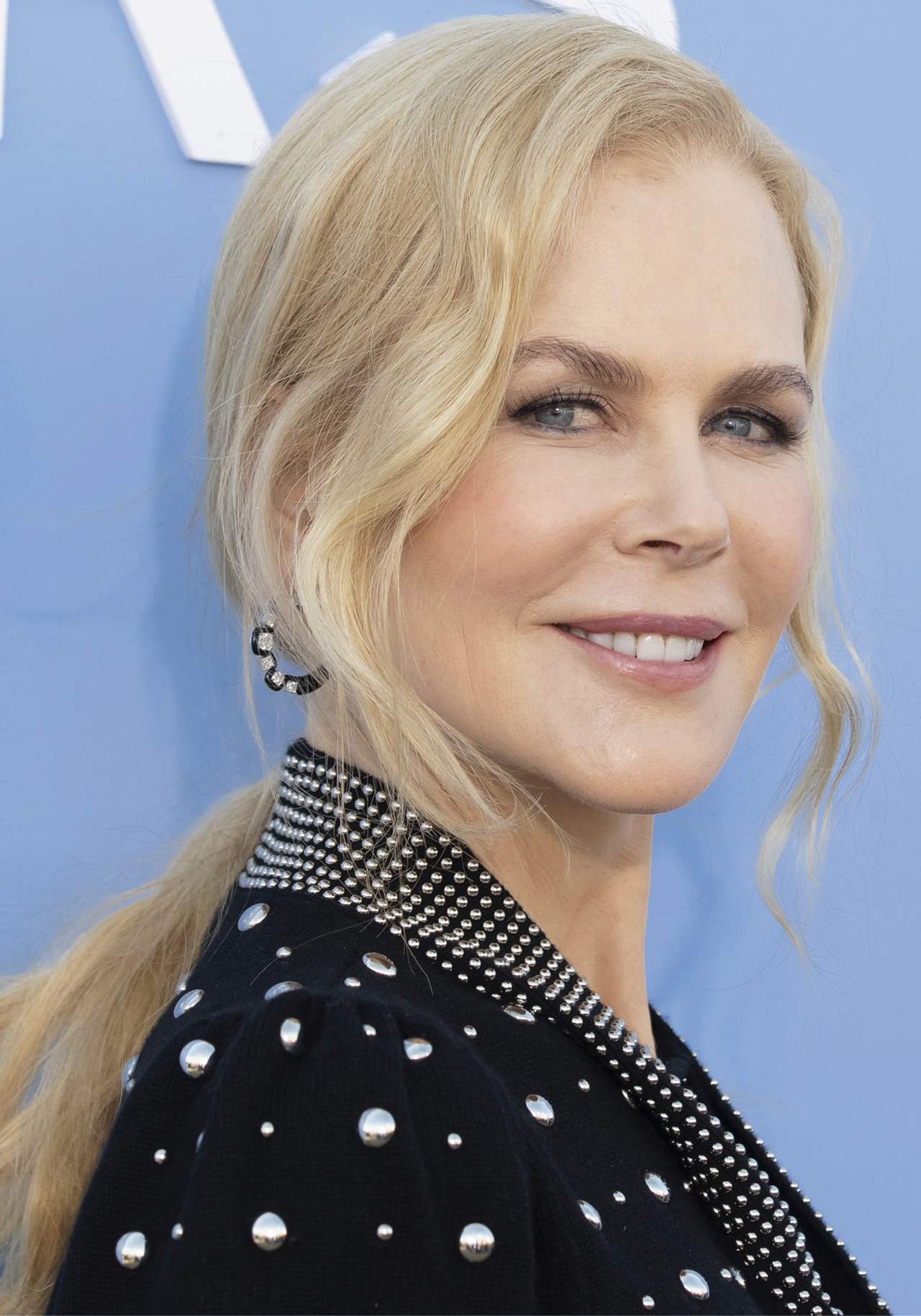 Nicole Kidman maquillaje párpados caídos