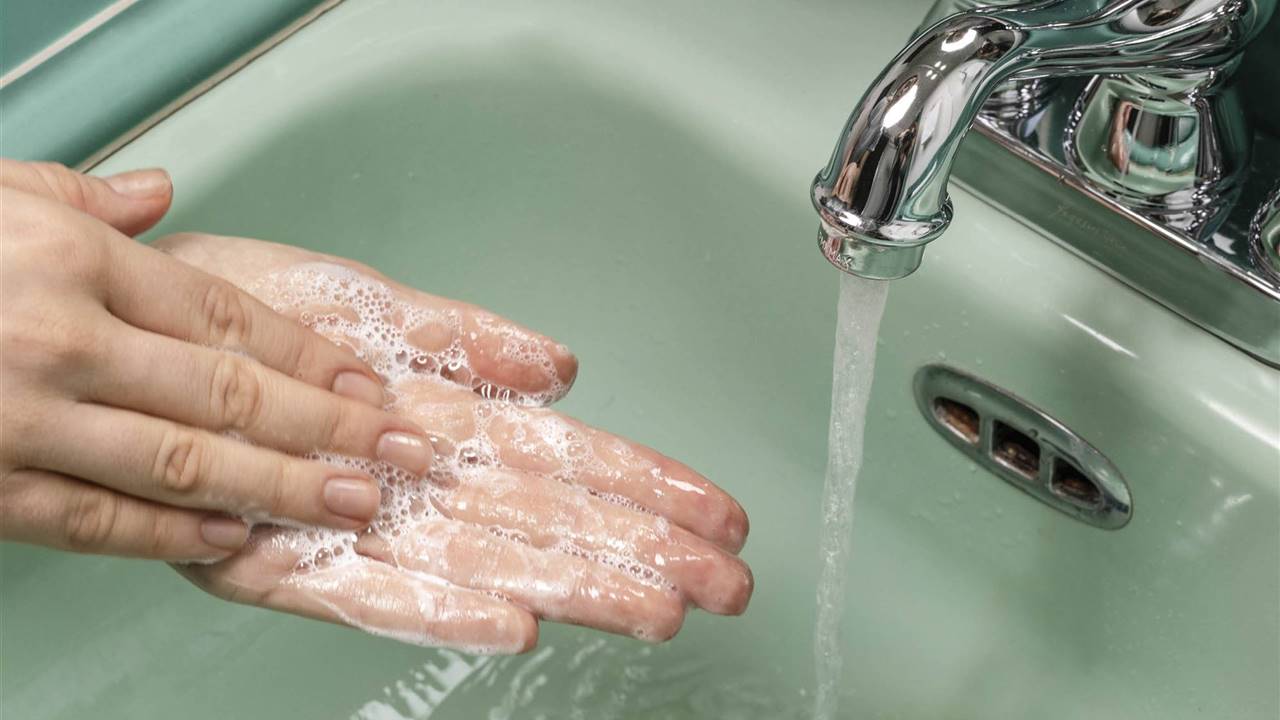 Cómo lavarte las manos para evitar el coronavirus