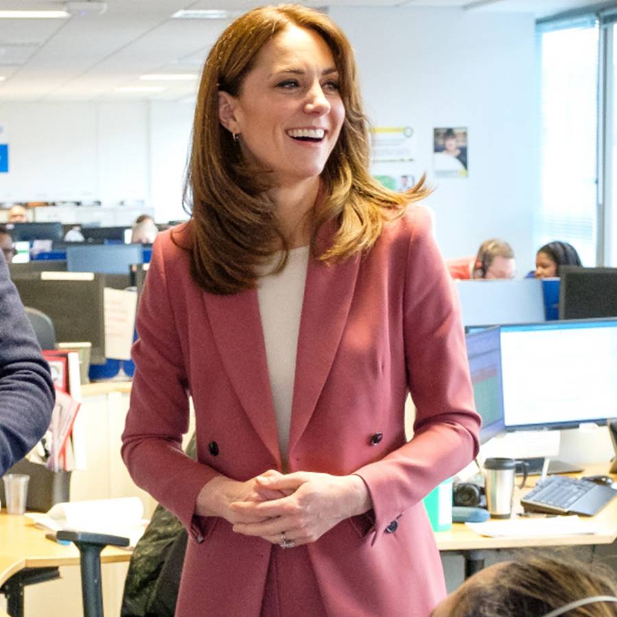 Kate Middleton copia a Letizia con el traje monocolor rosa ideal para cuando volvamos a la oficina