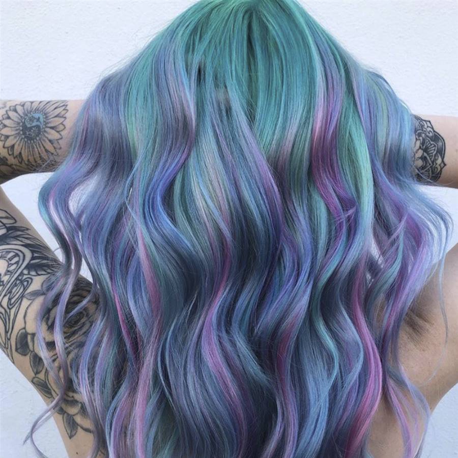 Rainbow Hair: El color de pelo más vibrante y colorido que está triunfando en Instagram