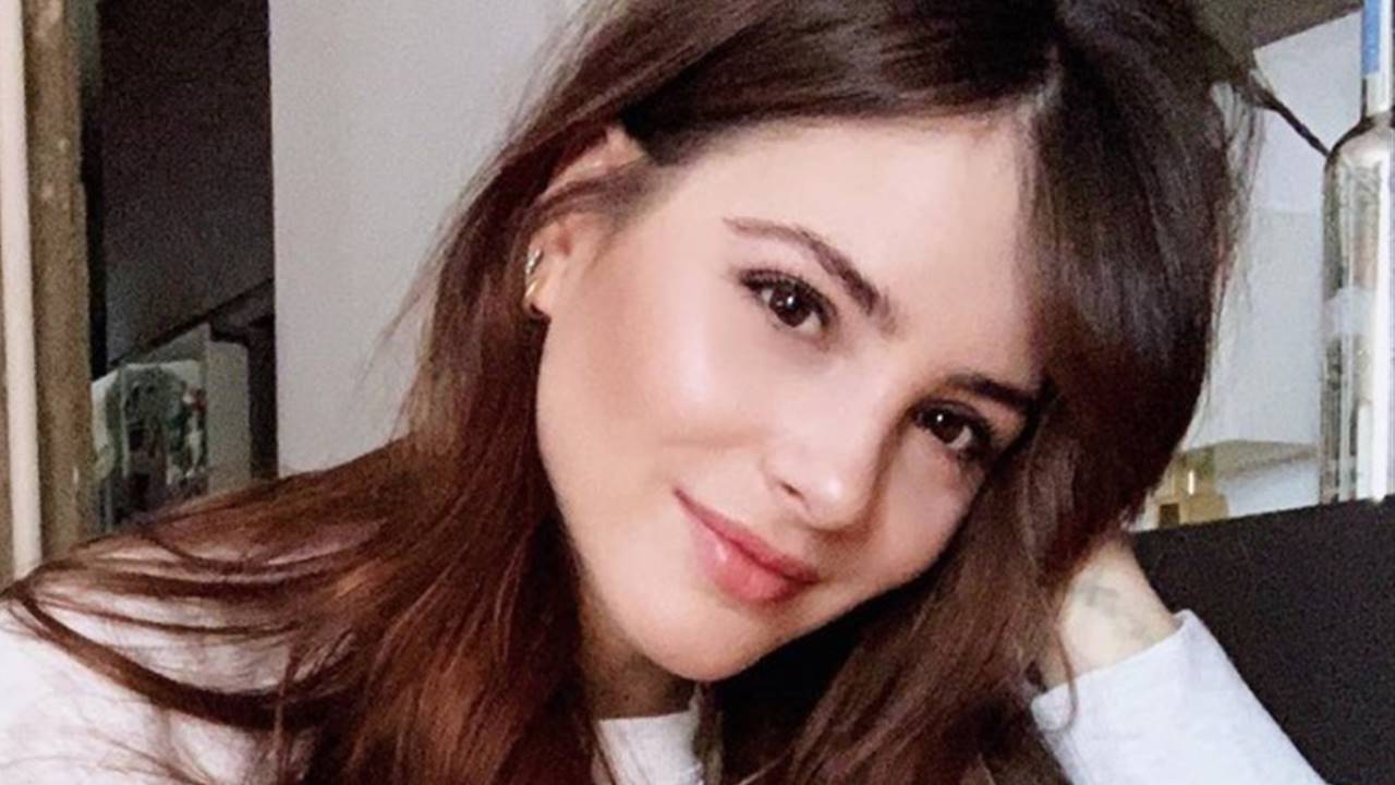 Andrea Duro vuelve a Instagram con el color de pelo más bonito para morenas de piel clara