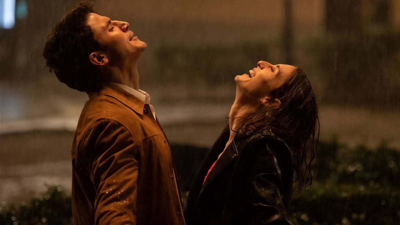 4 razones para ver la película 'Fuimos canciones', de Elísabet Benavent, en Netflix