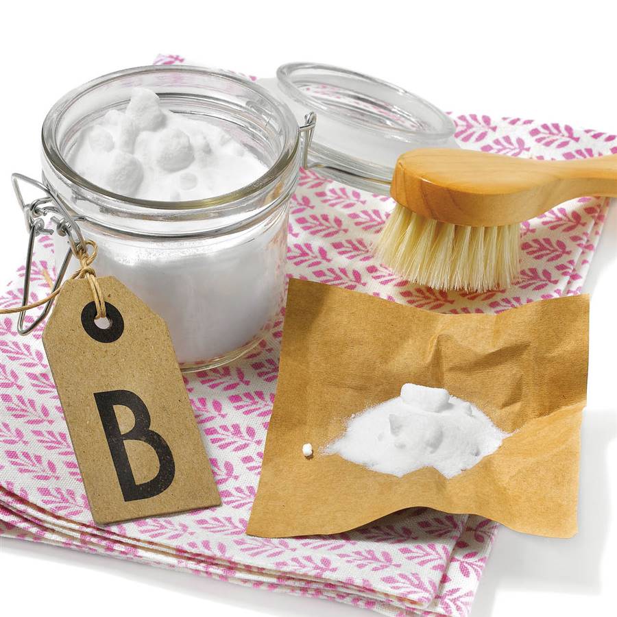 15 usos del bicarbonato en el hogar que te solucionarán más de un problema