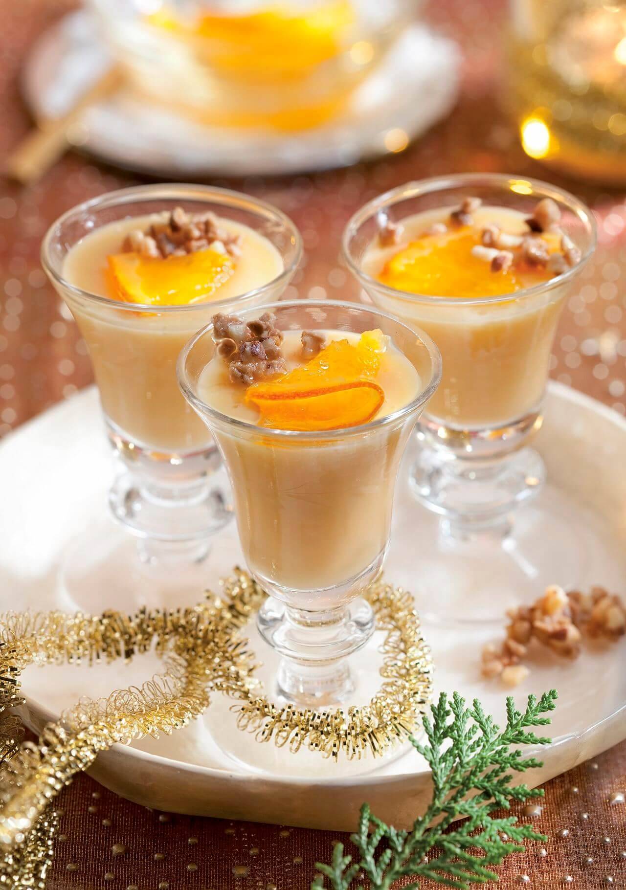 Recetas de Navidad copitas de crema catalana con naranja