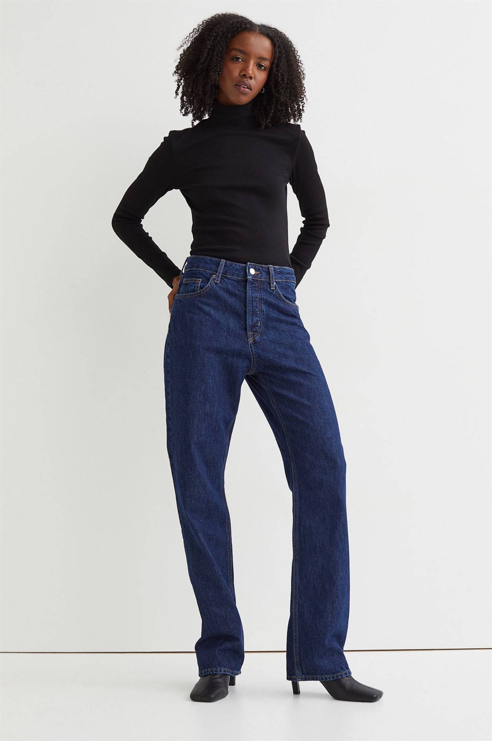 Jeans efecto vientre plano: straight high jeans 