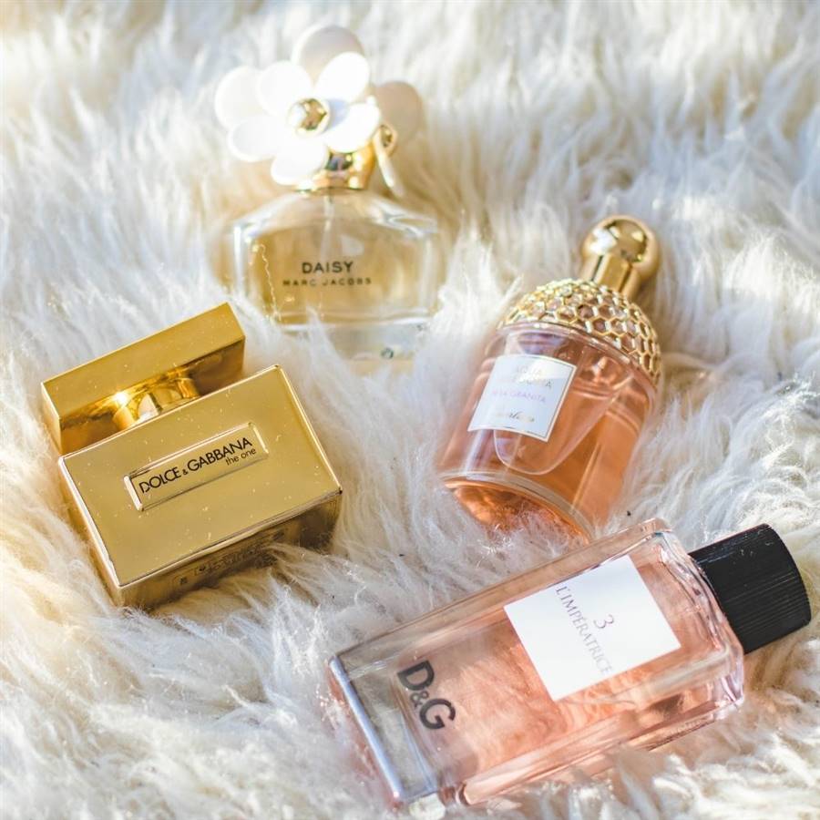 5 perfumes originales de mujer para uso diario desde junio a diciembre 2023