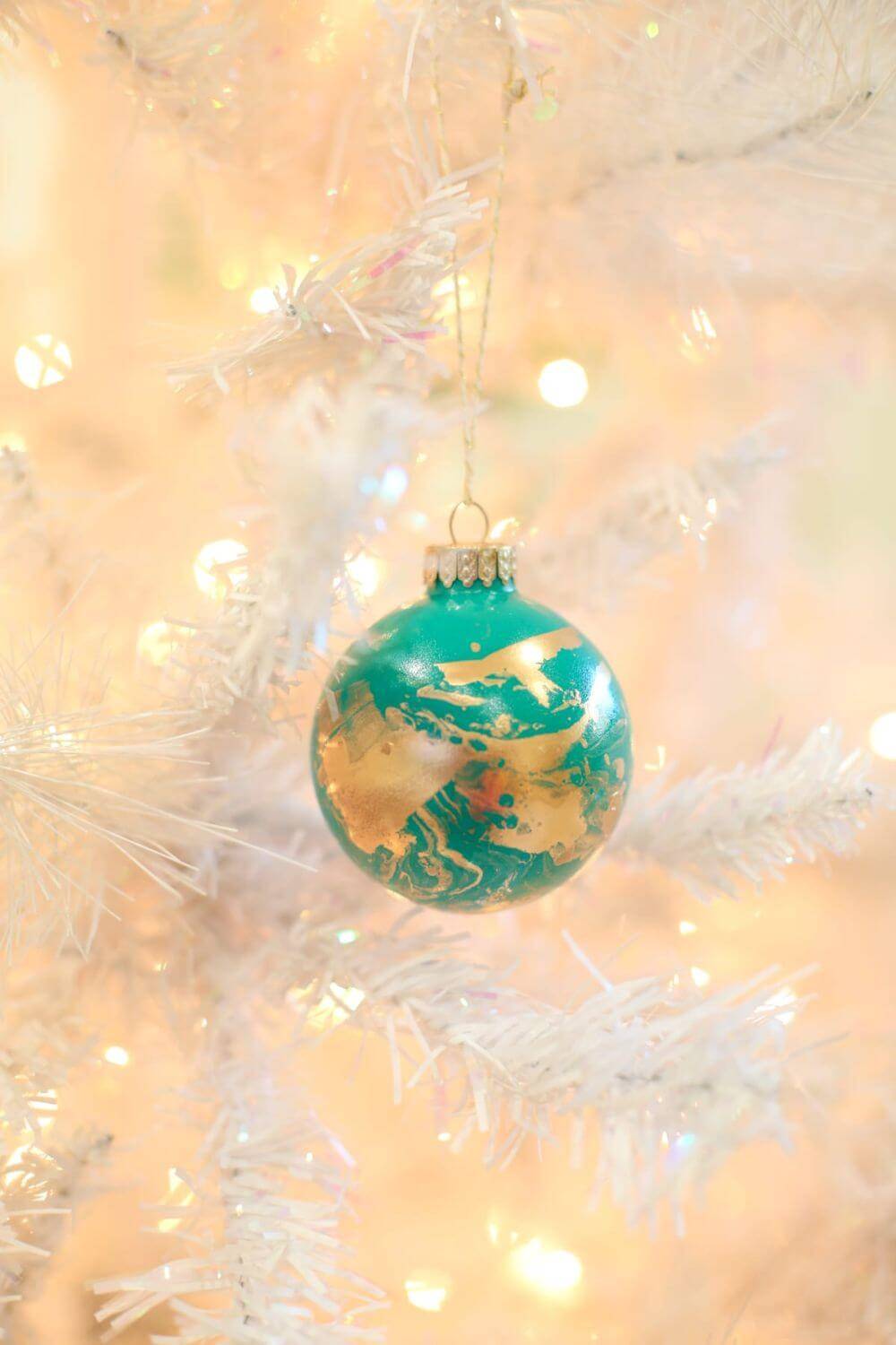 adornos navideños caseros bola marmolada