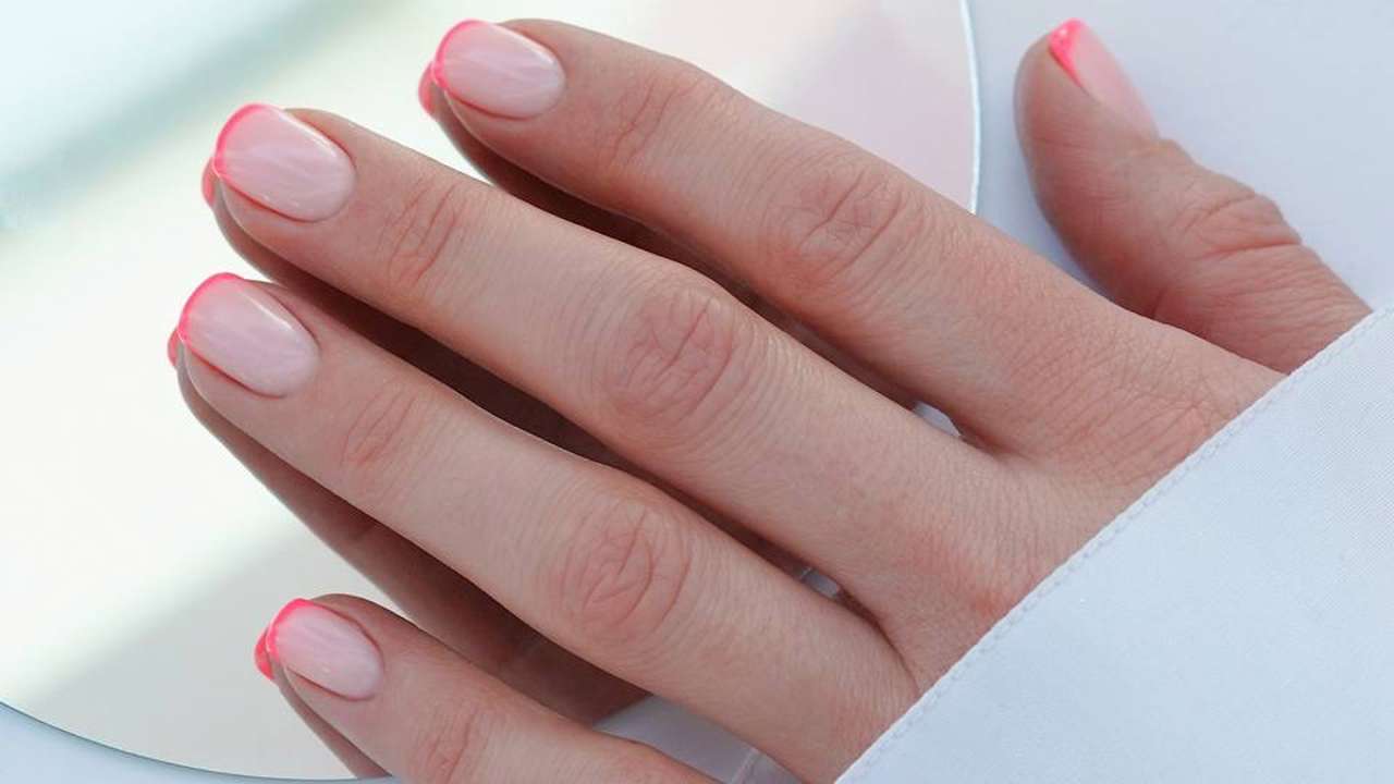 Uñas discretas para verano: 10 manicuras minimalistas en tendencia para unas manos elegantes 