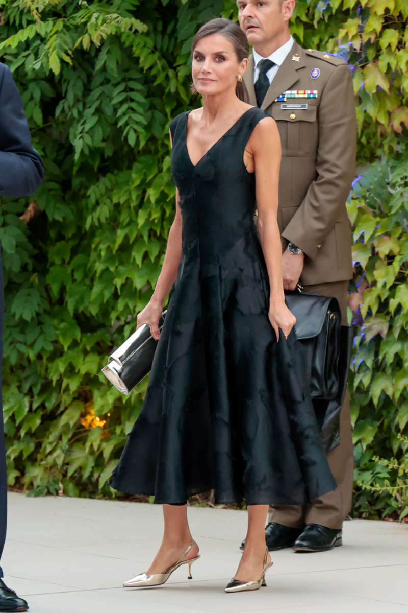 Reina Letizia vestido negro