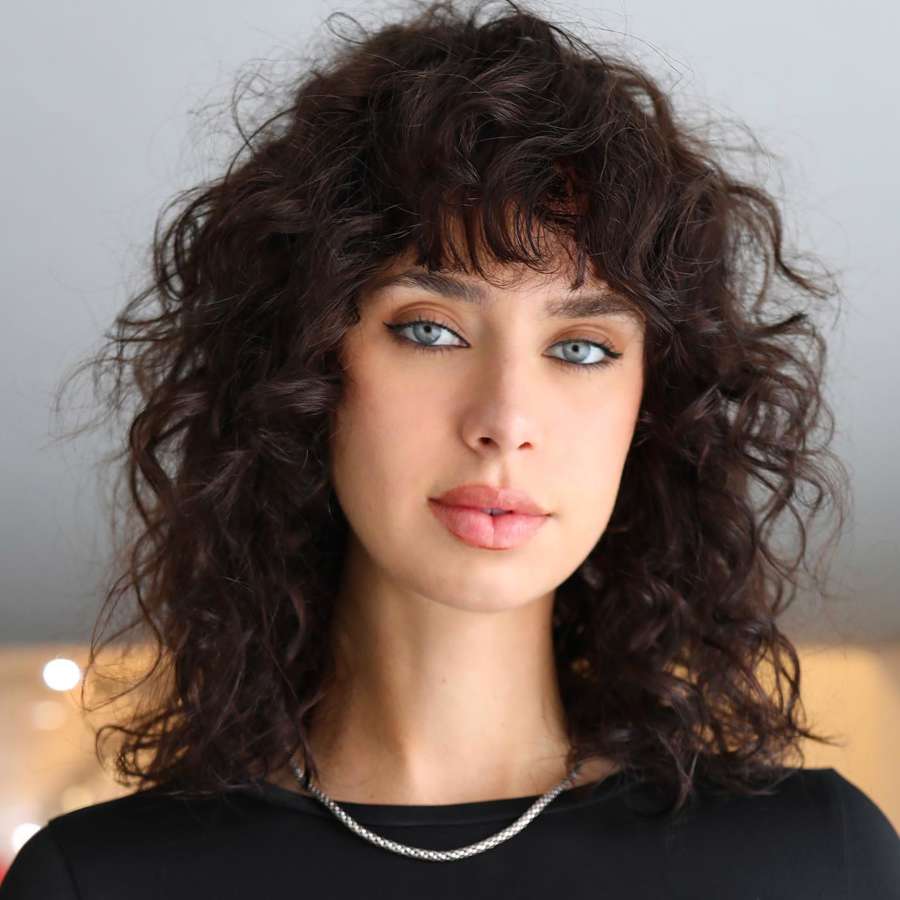 Antes y después: una mujer de pelo rizado se quita 15 años con el corte anti frizz ideal para 'Método Curly' 
