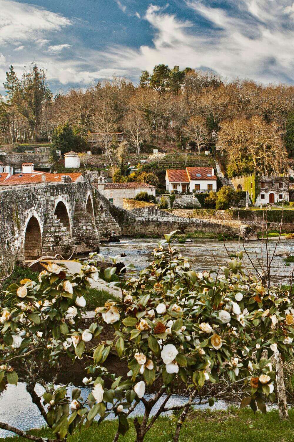 pueblos bonitos de Galicia Ponte Maceira La Coruña