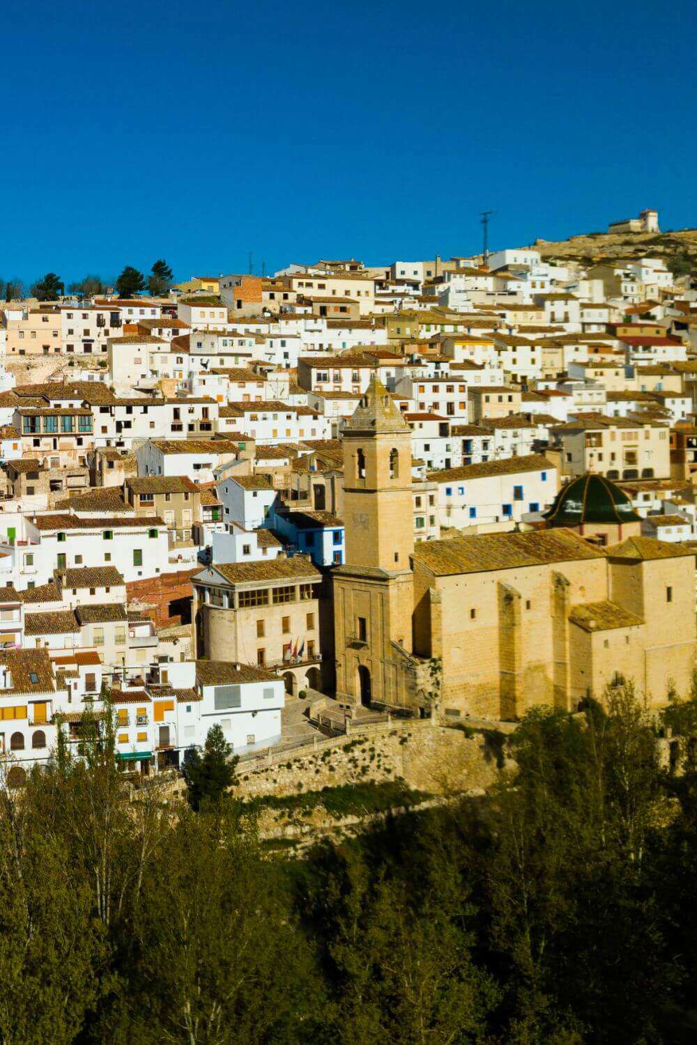 pueblos bonitos cerca de Valencia Alcalá del Jucar (Albacete)
