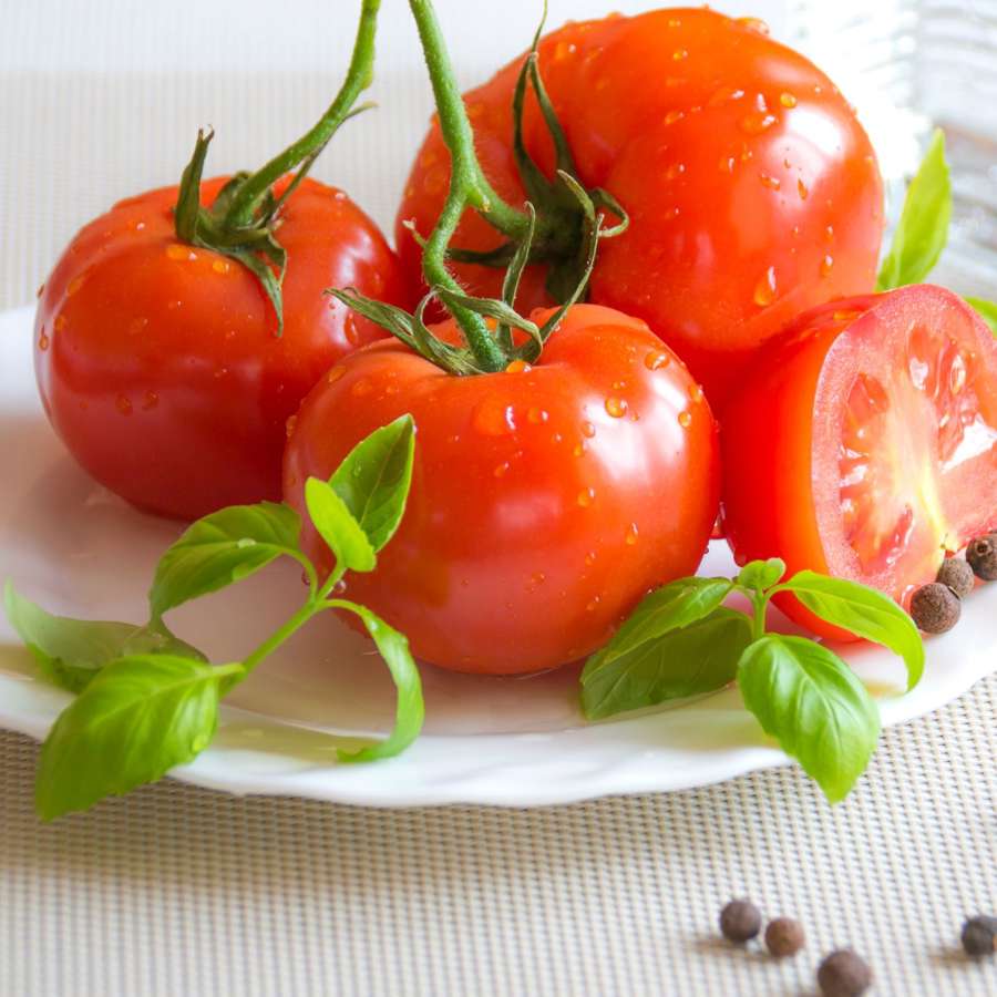 El truco simple y efectivo para conservar los tomates frescos por más tiempo (incluso fuera de la nevera)