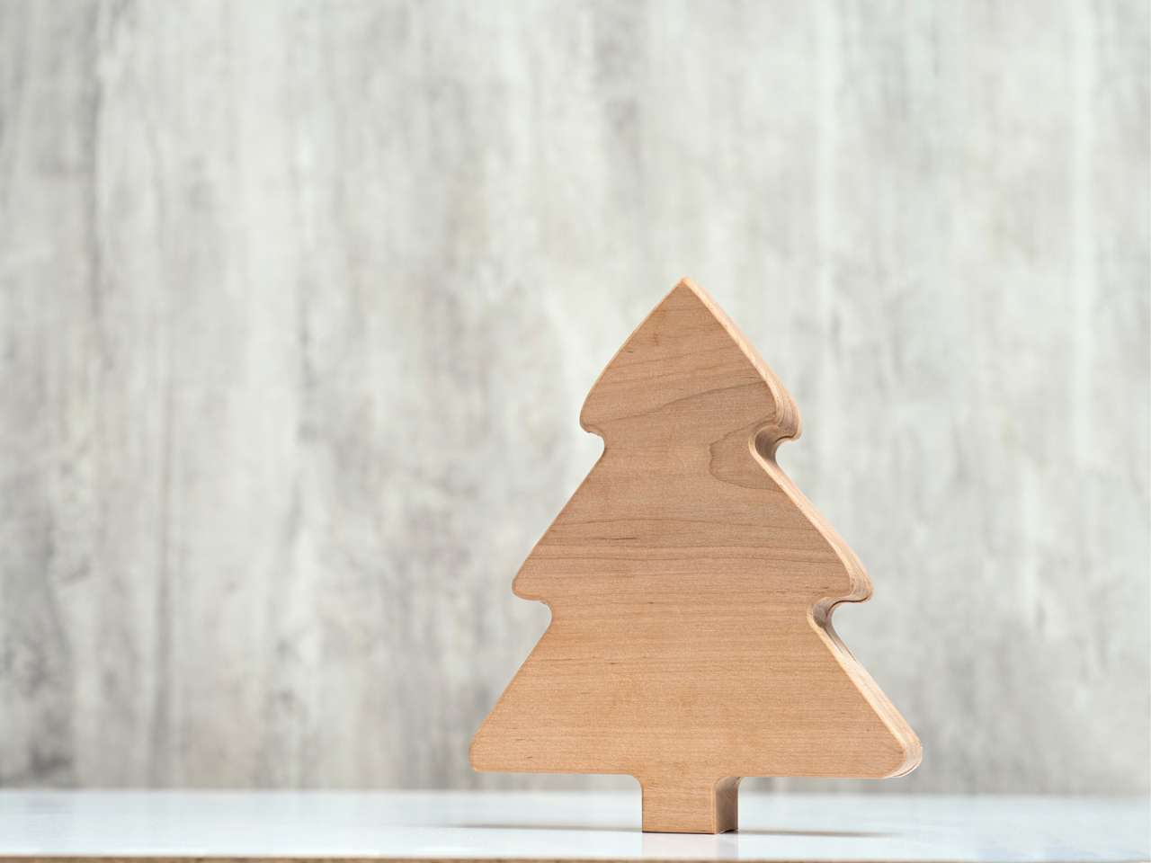 Árbol de Navidad de madera y estilo minimalista de LIDL
