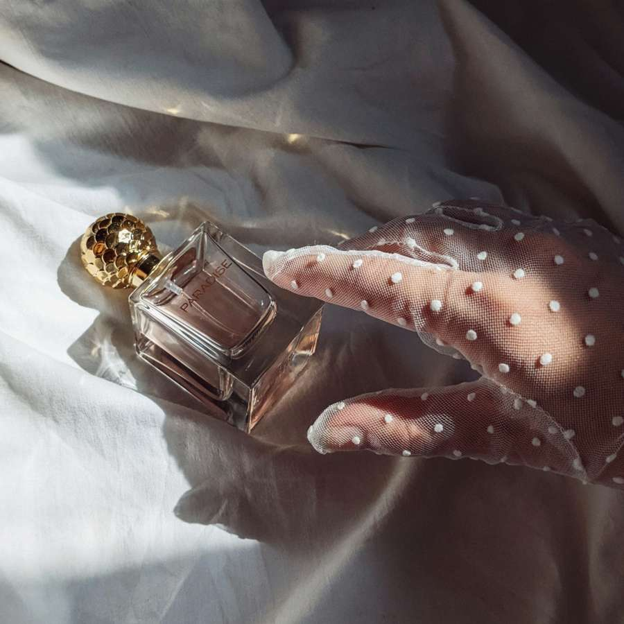 Los 10 perfumes más originales de mujer que más se venderán en 2024 según las tendencias aromáticas