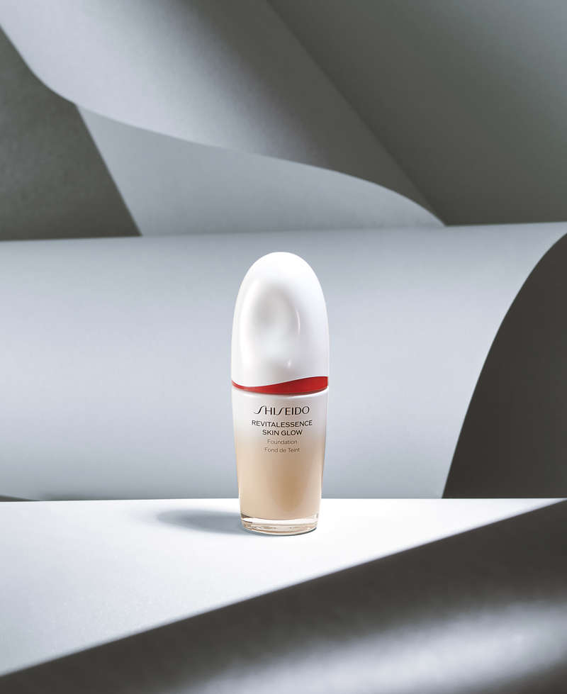 Revitalessence Skin Glow Foundation de Shiseido