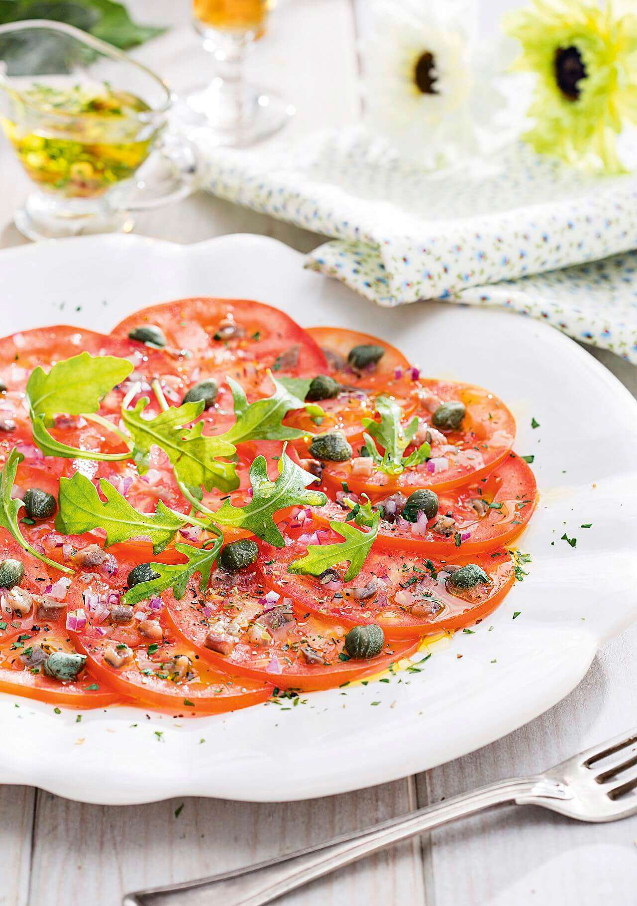 recetas para quedar bien en una cena carpaccio de tomate con salsa de anchoas