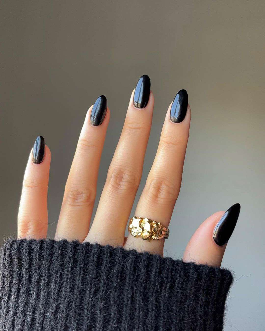 15 uñas permanentes bonitas para inspirarte: en color negro