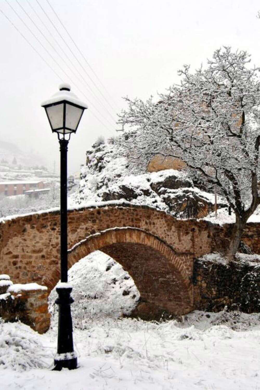 pueblos nevados bonitos España Linares de Mora Teruel