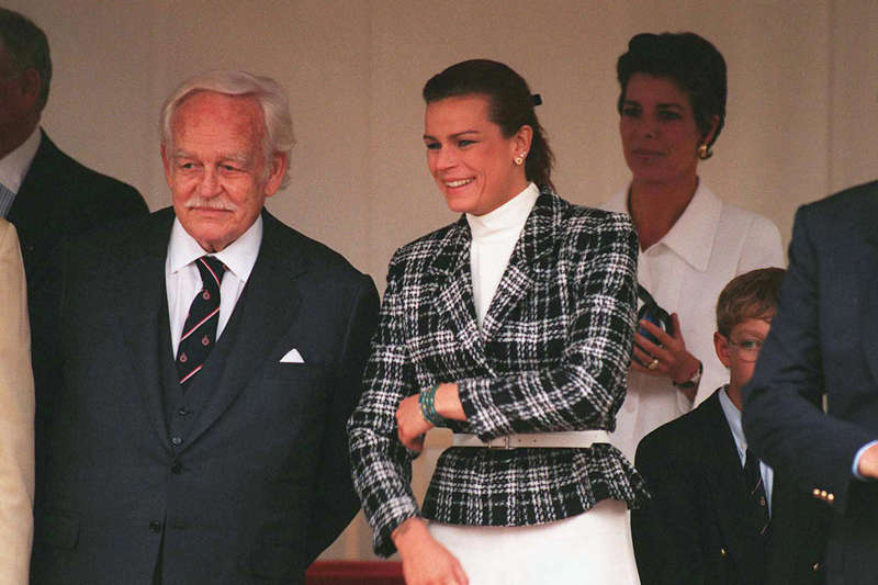 Carolina de Mónaco y su padre Raniero III, en 1997