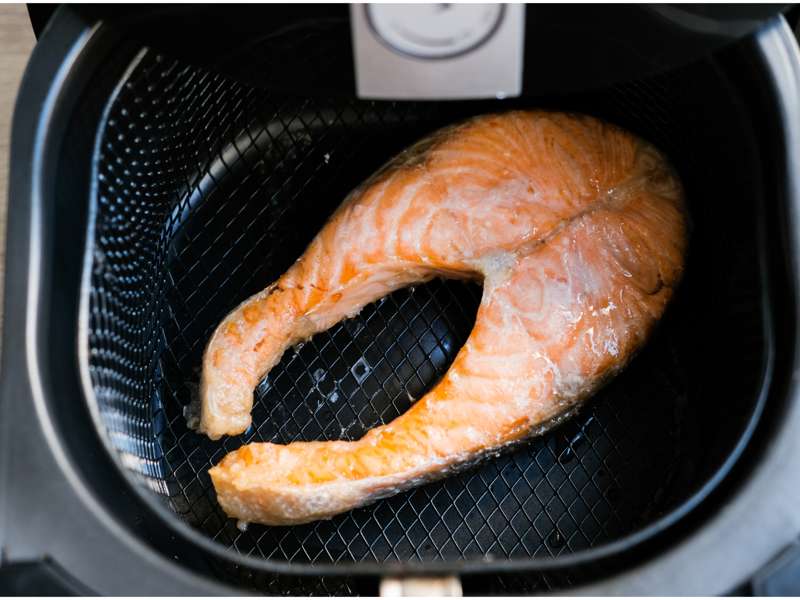 Si te gusta el pescado y tienes freidora de aire, toma nota de los 5 que quedan realmente espectaculares en sabor y textura
