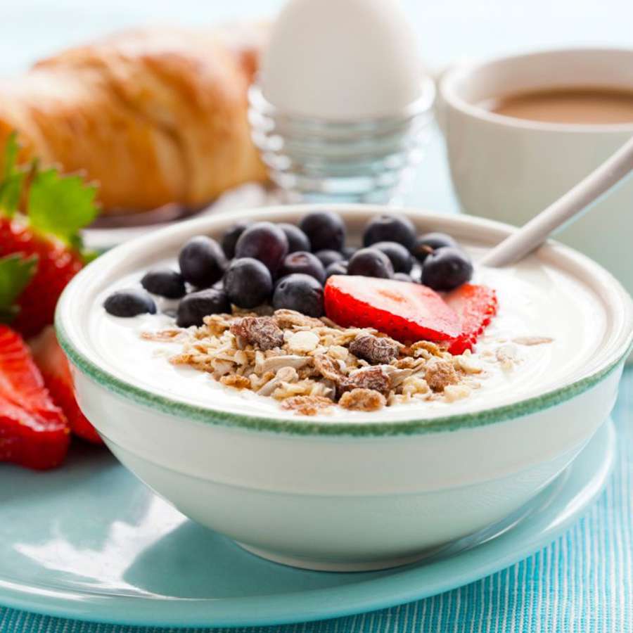 Soy nutricionista y JAMÁS recomiendo estos alimentos "sanos" para desayunar porque no ayudan a perder peso