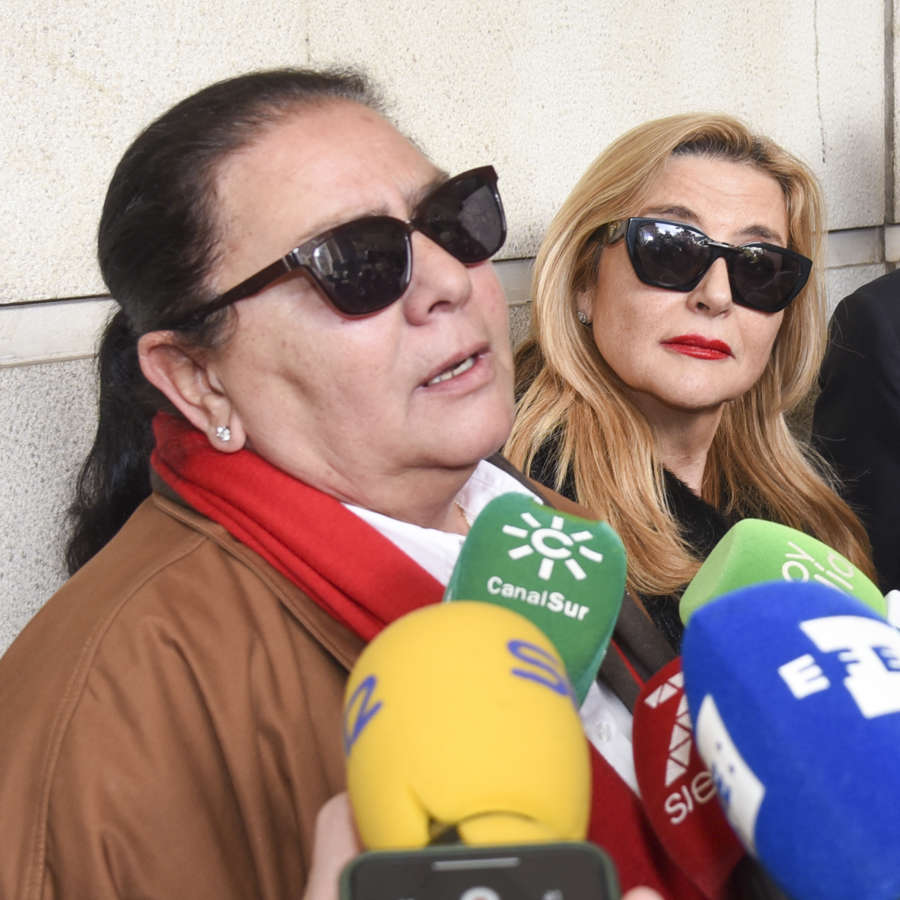 María del Monte, descompuesta, declara ante el juez por el robo con violencia en su casa