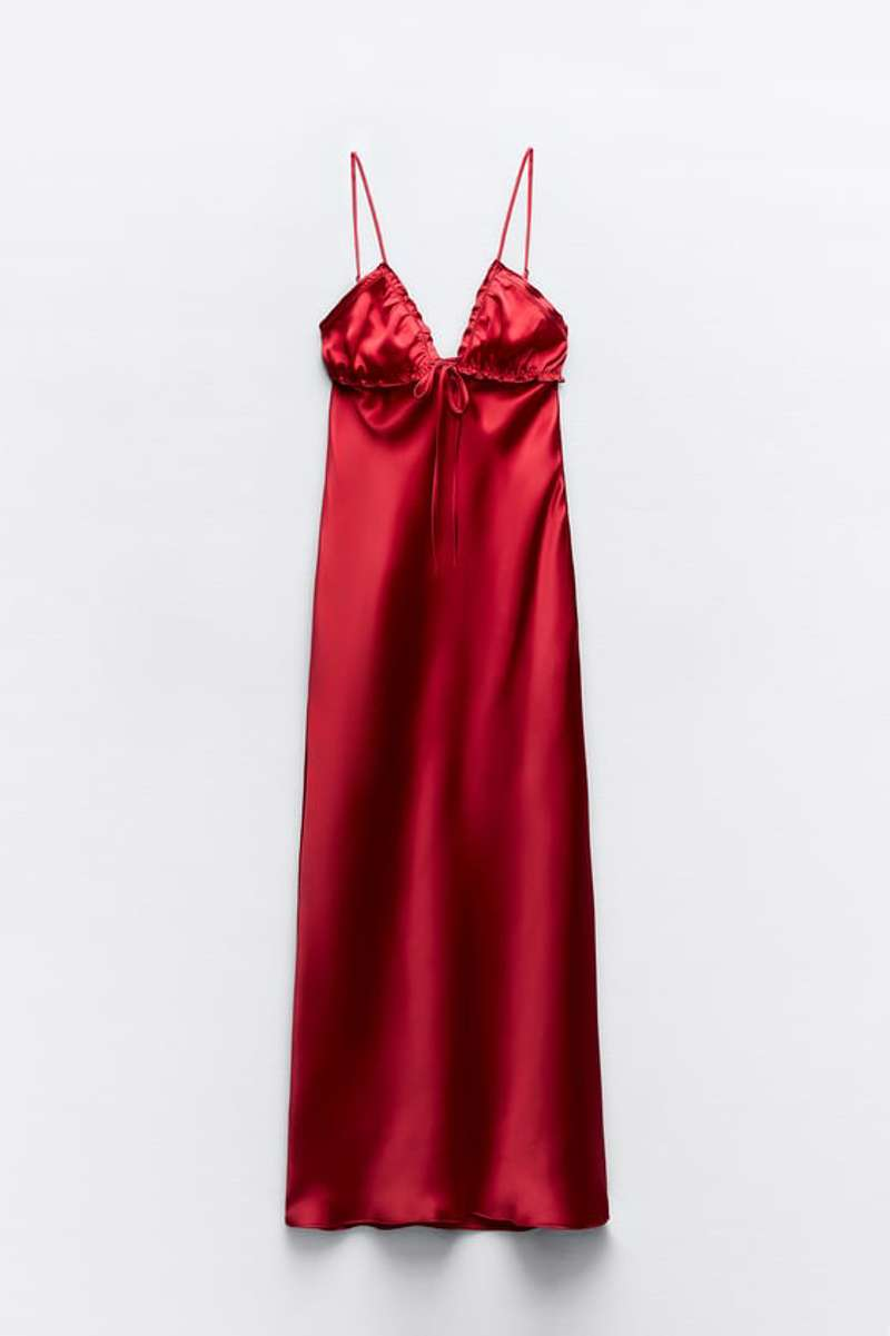 vestido zara satinado rojo