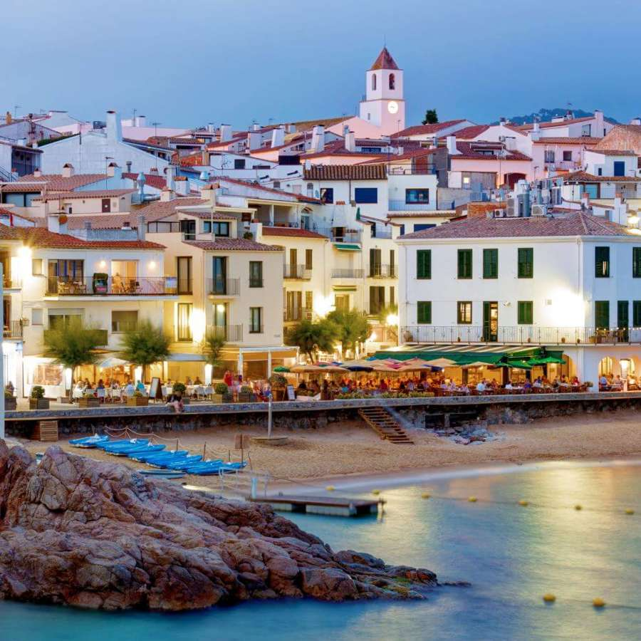 Los 10 pueblos con playa más bonitos y tranquilos de España