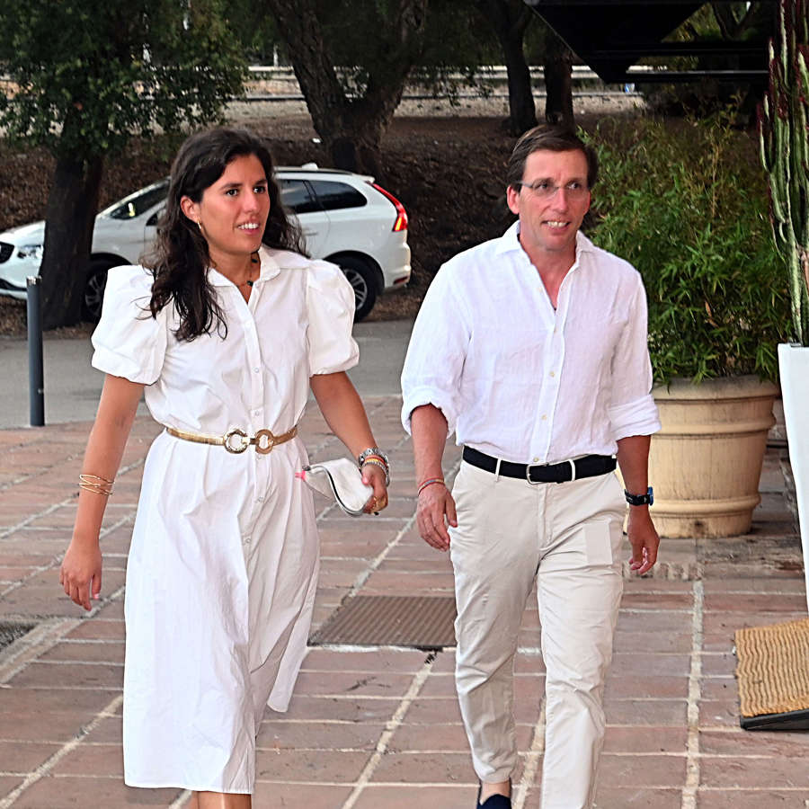 La boda de Almeida y Teresa Urquijo traspasa fronteras: Así habla la prensa internacional del enlace