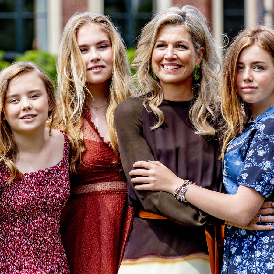 No solo Leonor "roba" ropa a Letizia: Todas las jovenes royals que comparten ropa con mamá