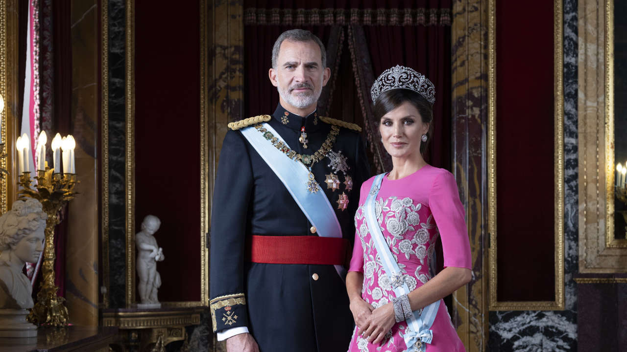 Secretismo total: ¿Qué está pasando con la foto más cara de Letizia y Felipe VI?
