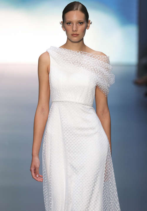 Así vestirán las novias en 2025: tendencias en moda nupcial vistas en Barcelona Bridal Fashion Week