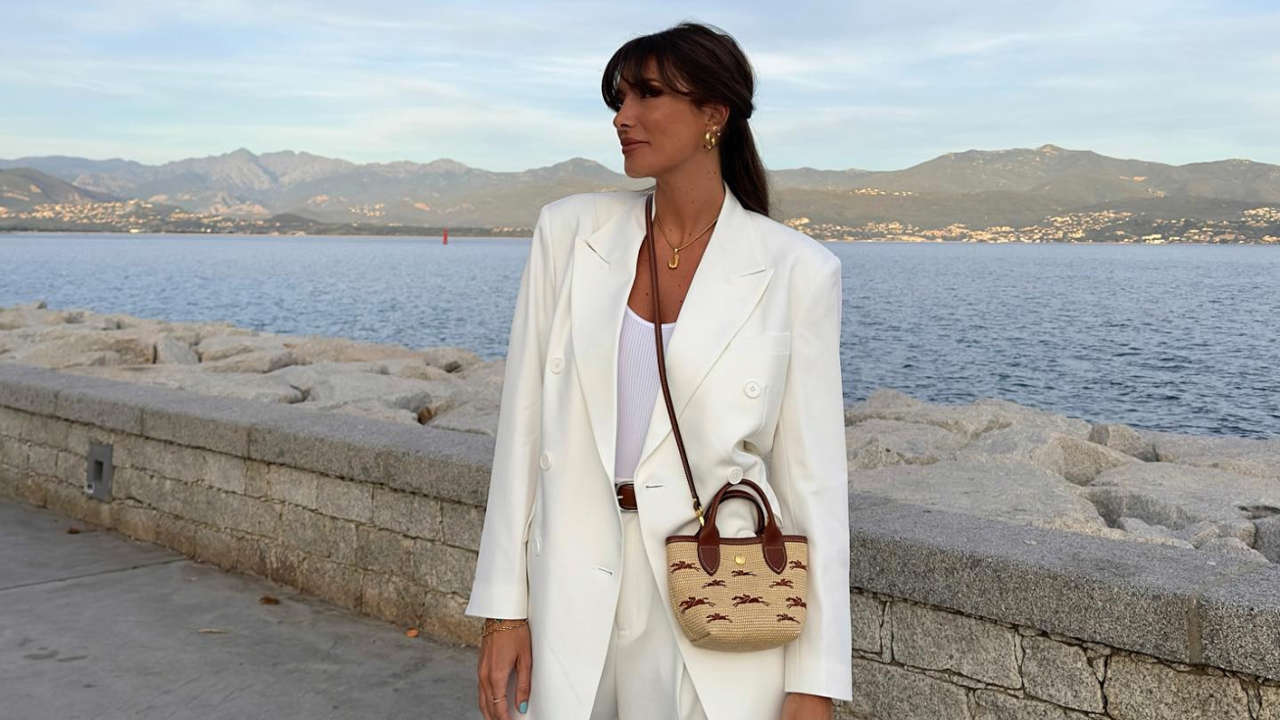 La blazer ligera de Zara que arregla todos tus looks de noches de verano: con efecto buena cara y elegante