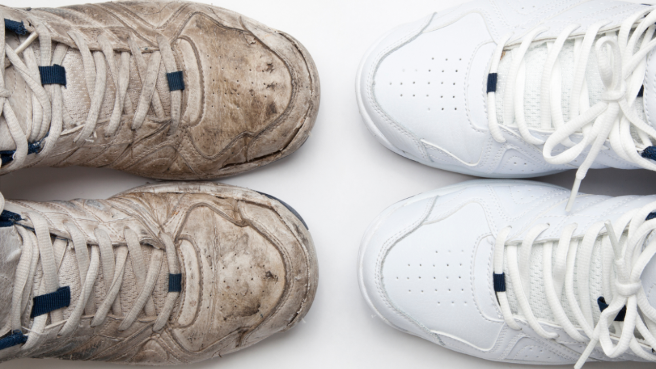 El chollazo por 20€ para limpiar zapatillas blancas que arrasa en Amazon: las deja como nuevas y tiene 17 mil valoraciones 