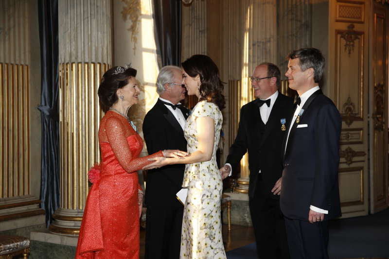 Carlos Gustavo y Silvia de Suecia con Federico y Mary de Dinamarca