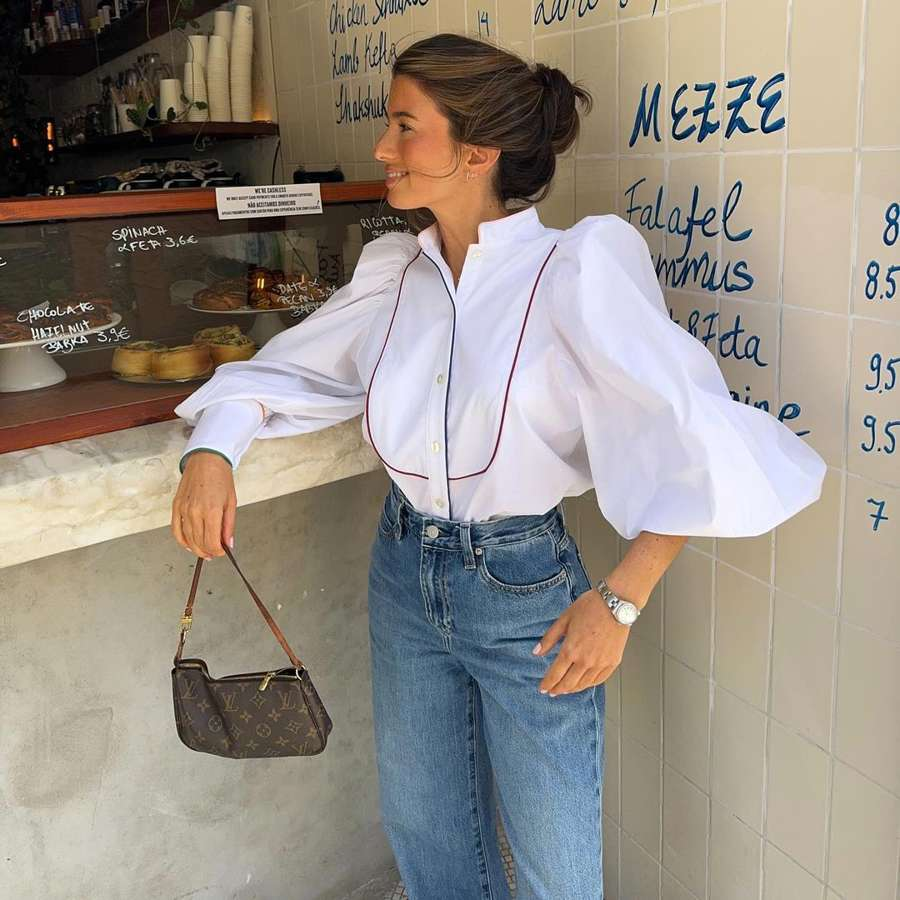 La influencer madrileña María Hernández con blusa de Laganini Studio