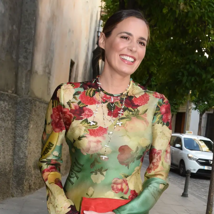 Claudia Osborne presume de su hija mayor, convertida en una adorable flamenca