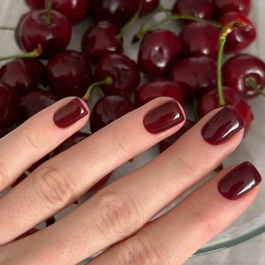 Uñas rojo cereza: 15 ideas con el color favorito de las mujeres +50 para verano