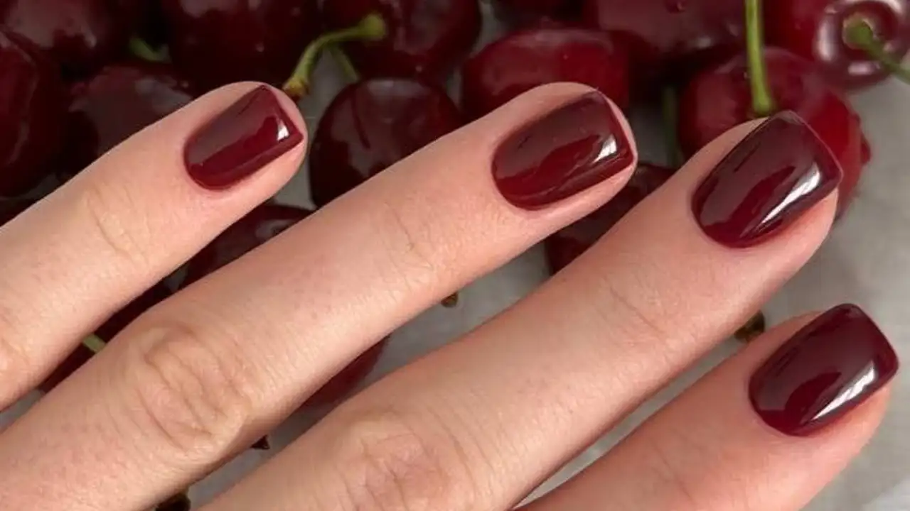 Uñas rojo cereza: 15 ideas con el color favorito de las mujeres +50 para verano