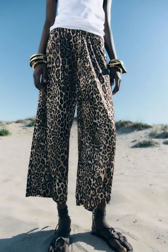 Pantalones estampado leopardo