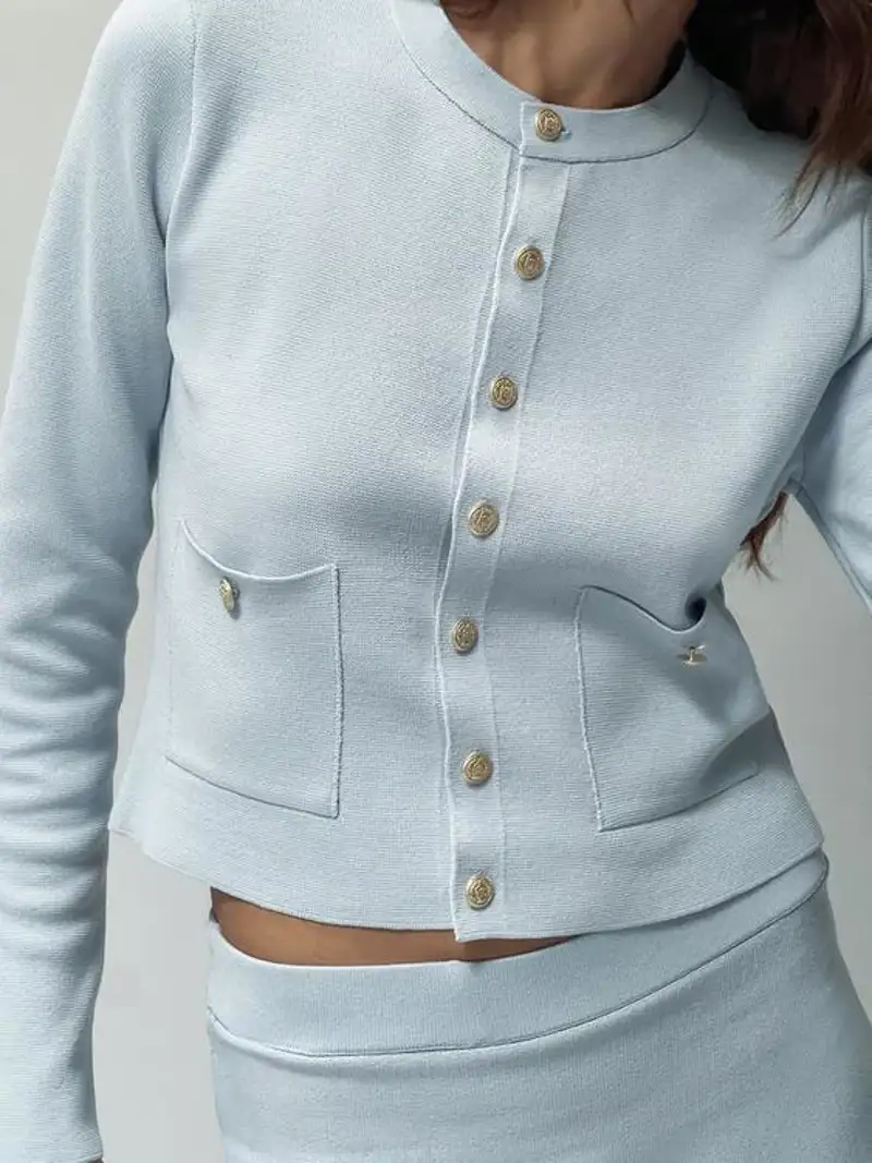 tendencias verano 2024 Zara chaqueta estilo chanel