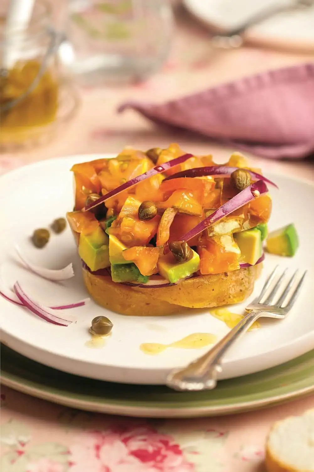 Ensalada templada de patatas y aguacate