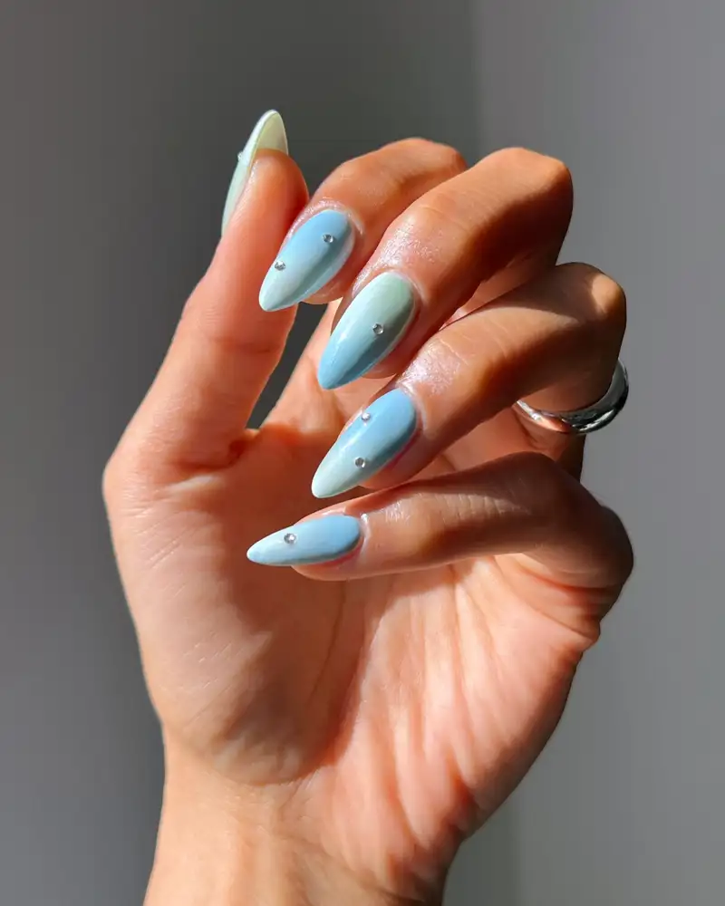 diseños de uñas elegantes que son tendencia en 2024 Degradadas