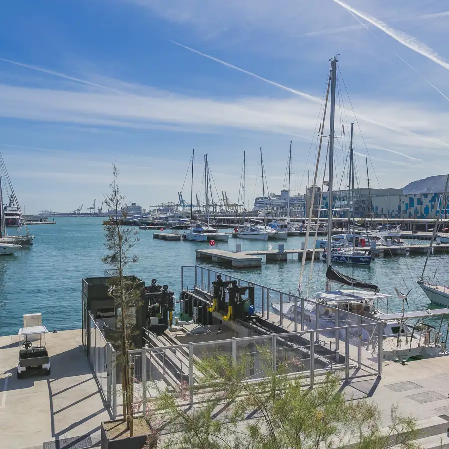 Marina Vela: así es el lugar privilegiado en el puerto de Barcelona que recoge la 37a Copa América