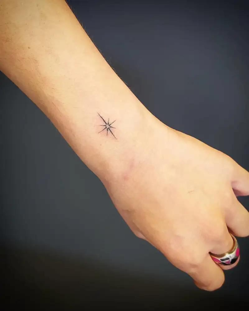 tatuaje mujer estrella