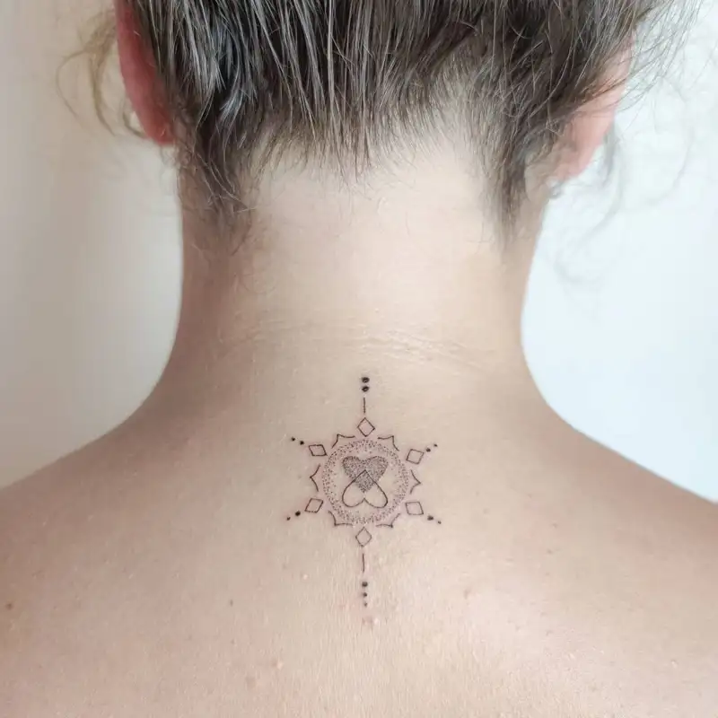 tatuaje mujer mandala