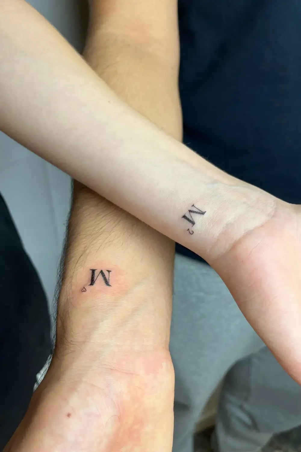 tatuajes de parejas pequeños M mardetattoos