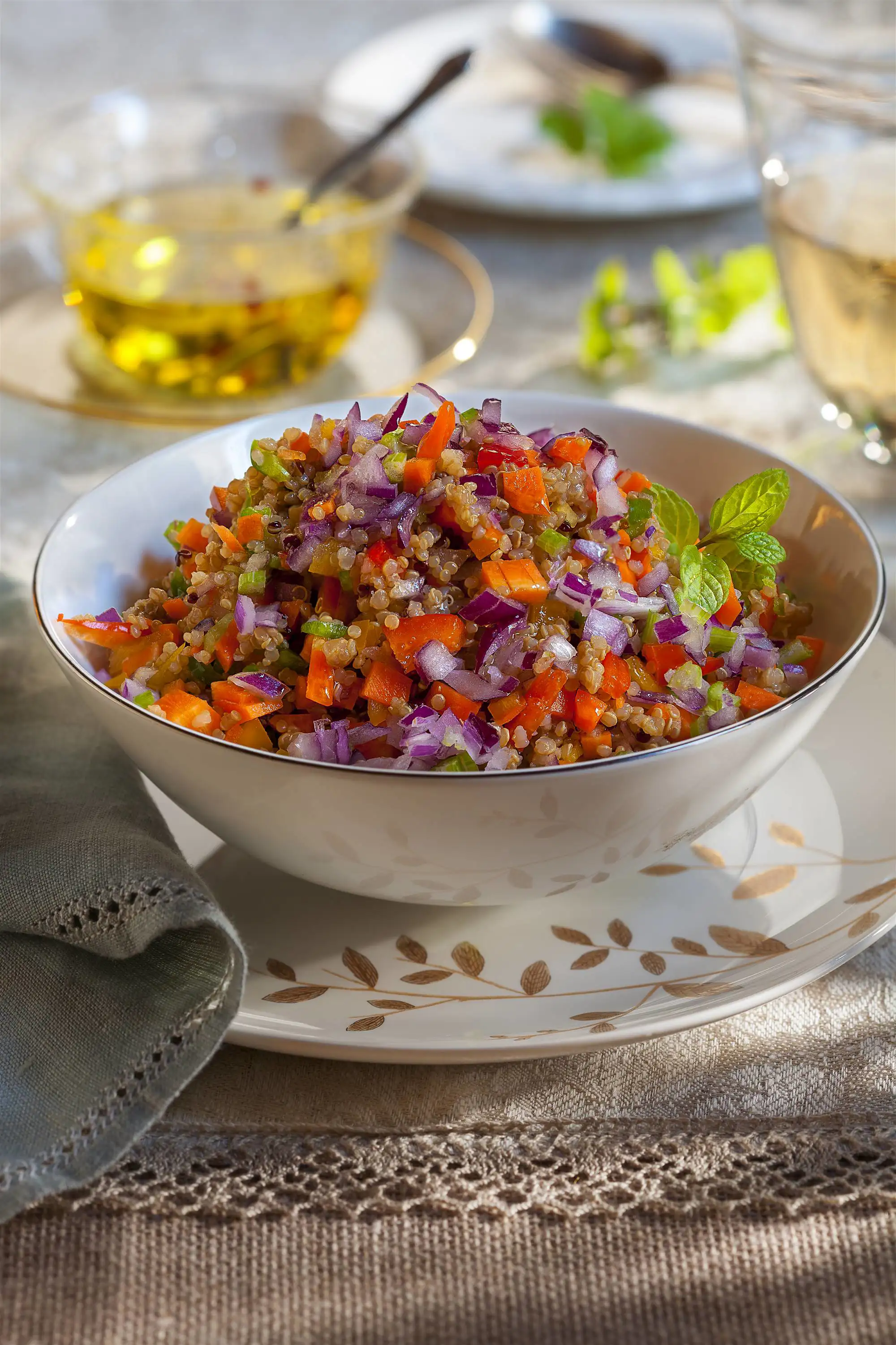 Ensalada de quinoa con crudités