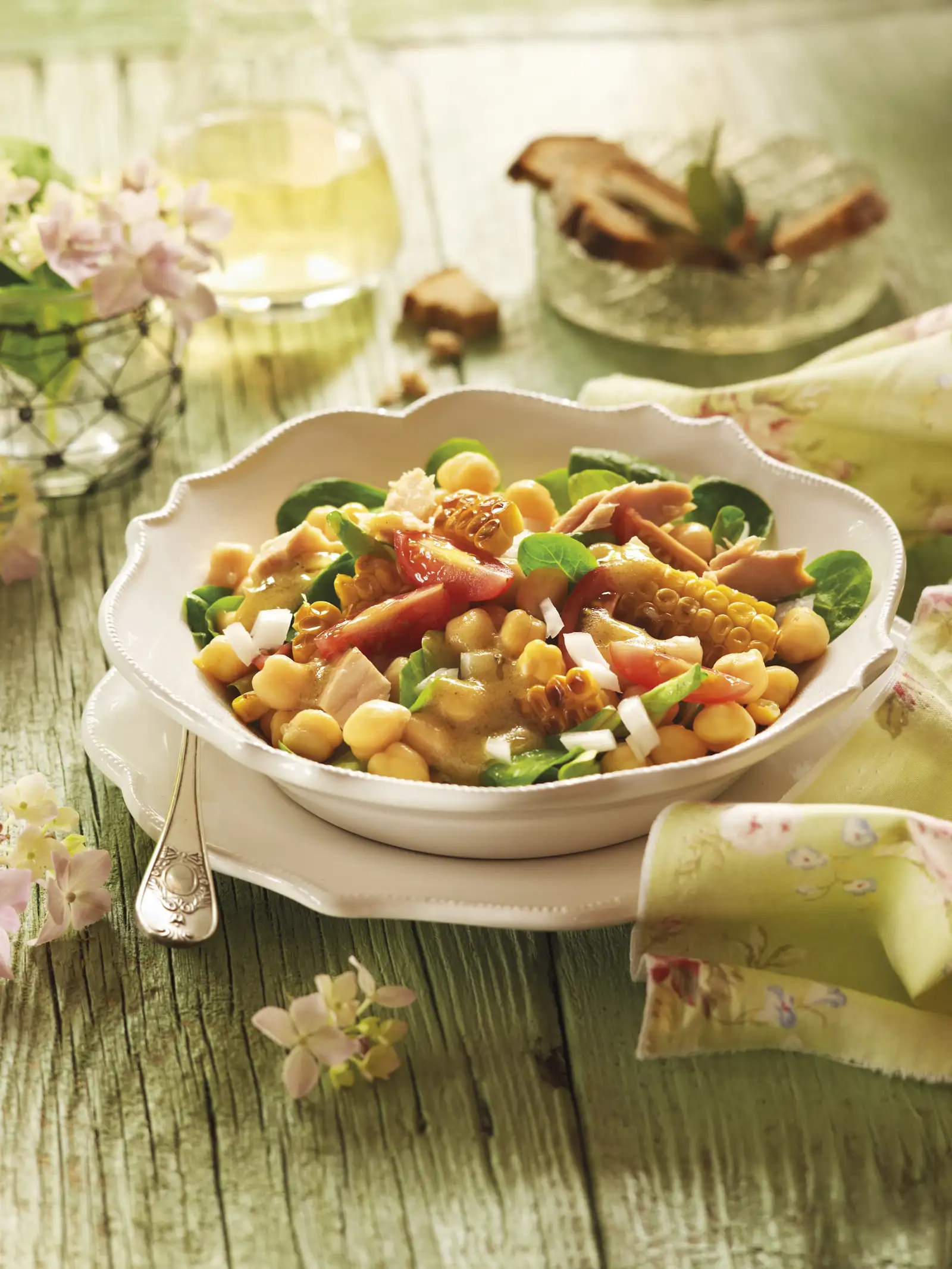 Ensaladas de atún y garbanzos